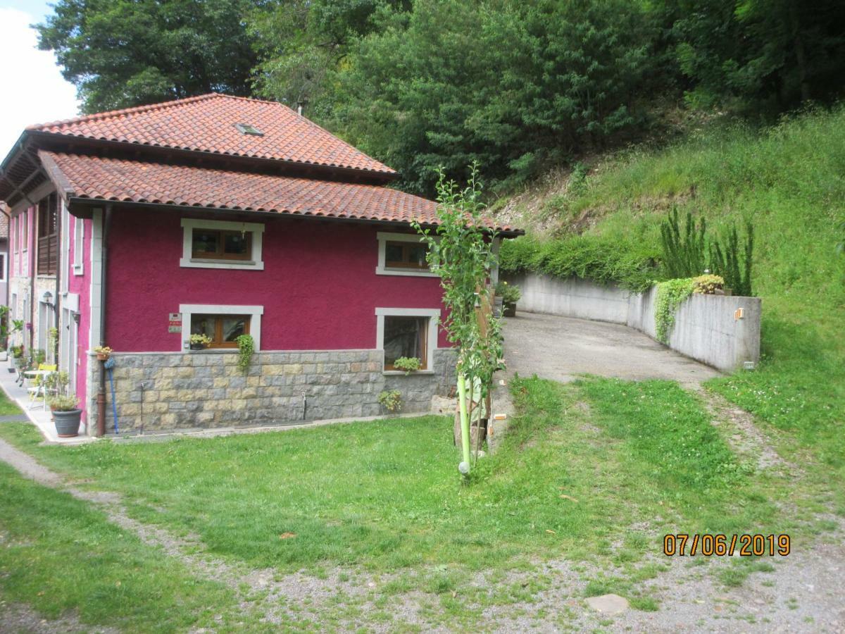 La Muria Apartment Onís Esterno foto