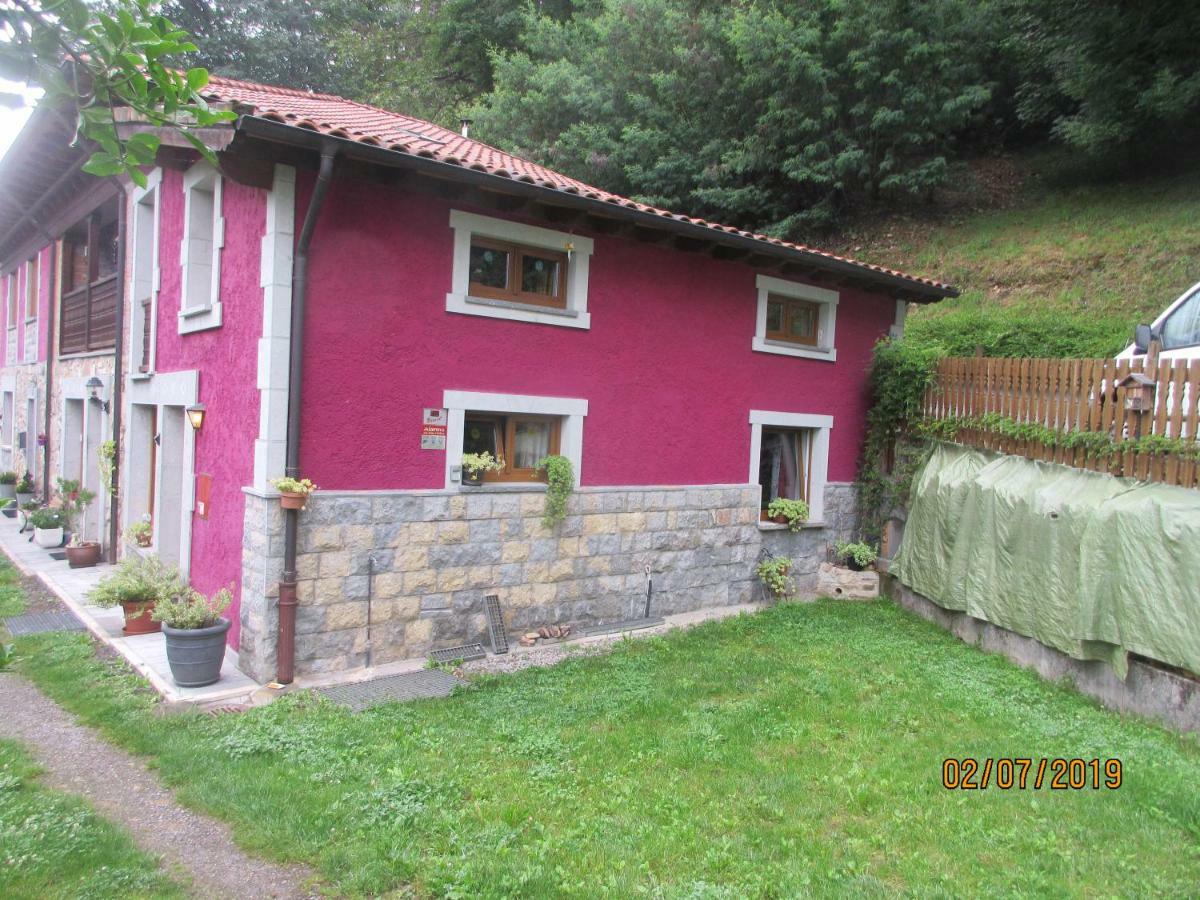 La Muria Apartment Onís Esterno foto